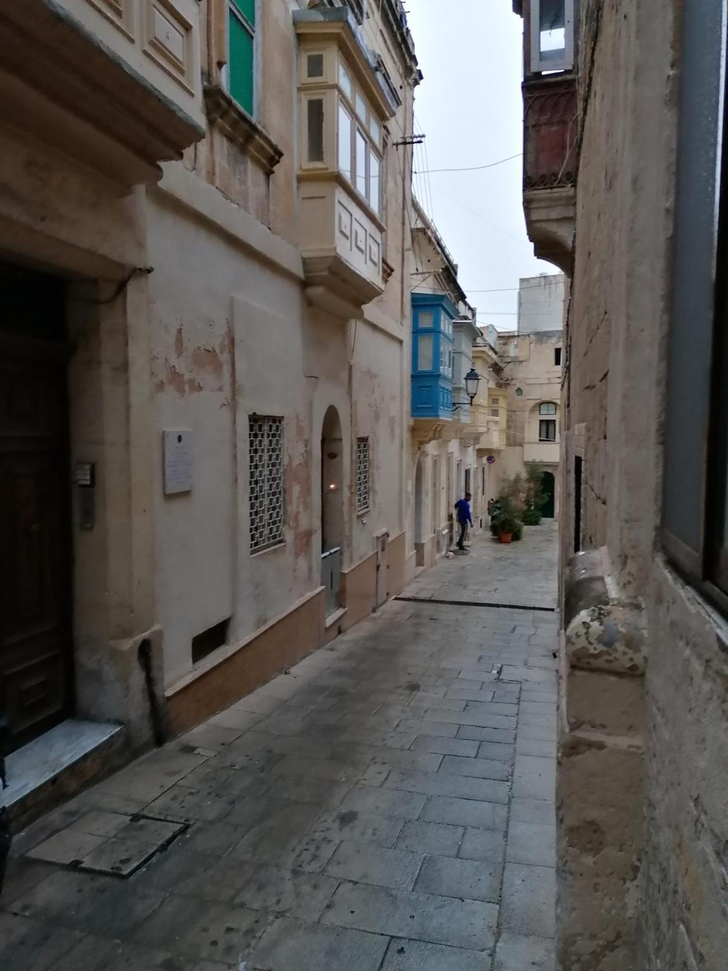 Old Refurbished Apartment In Bormla Cospicua المظهر الخارجي الصورة